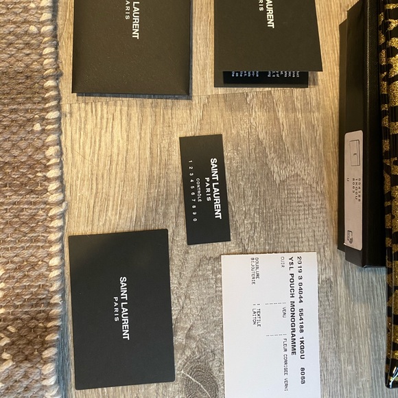 NWT Yves Saint Laurent leopard print zip up pouch - Picture 3 of 5